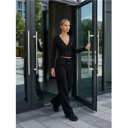Sinsay - Sportska bluza sa preklopnim dekolteom Active - crno