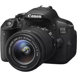 CANON D-SLR fotoaparat EOS700D + objektiv 18-55 IS