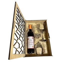 Erdevik Tri Crvene Koze Gift Box 2 čaše - model saće