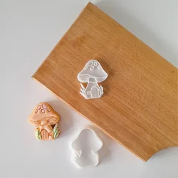 KREATIVNI SLATKIŠI Modla za kolače Pečurka kućica, 8 cm, Bela