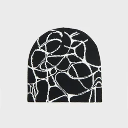 Cropp - Kapa beanie s printom - CRNO