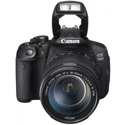 CANON D SLR fotoaparat EOS 700D + 18-135MM IS STM