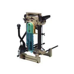 MAKITA Lančani probijač 7104L, 1140W