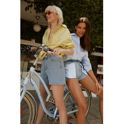 Trendyol Blue Mom High Waist Denim Shorts