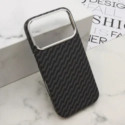 Futrola urbanmesh magsafe za iphone 17 pro max (6.9) dz01 ( F122252 )