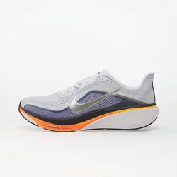 Nike Tekaški copati Pegasus 42