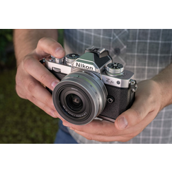 Nikon Z Fc MILC (z objektivom 18–140 mm DX) - Nikon