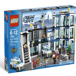 LEGO® POLICIJSKA POSTAJA (7498)