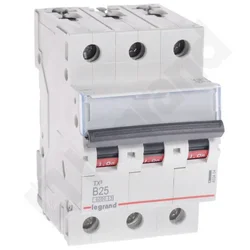 LEGRAND Odklopnik 3P B 25A 6kA AC S303 TX3 403404