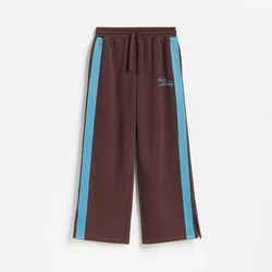 Reserved - Sportske pantalone sa bočnom linijom