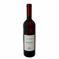 100 ŽENA Mlad Momak Merlot crveno vino 0.75L