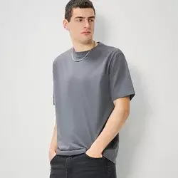 Majica sa okruglim izrezom