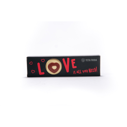 Čokoladica Love is all you need - bela