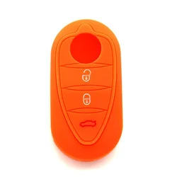 888 CAR ACCESSORIES Silikonska navlaka za ključeve crna Alfa Romeo