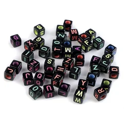 Plastične kroglice s črkami kocka 8x8 mm - mix (25 kosov)