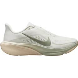 Nike Tekaški copati Pegasus 42