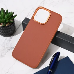 Maska za telefon Urban Case za iPhone 15 Pro Max 6.7, Braon