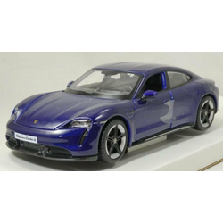 Bburago 1:24 Porsche Taycan Turbo S 2019 Carrara Blue