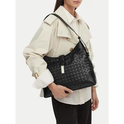MEXX Ročna torba CEO-MEXX-S-005-10 Črna
