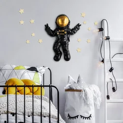 Wallity Zidna dekoracija Cosmonaut 2, 35 x 47 x 10 cm, Šarena