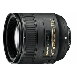 Nikon AF-S 85mm f/1.8G FX telefoto portretni objektiv Nikkor auto focus lens 85 1.8G F1.8 G JAA341DA JAA341DA
