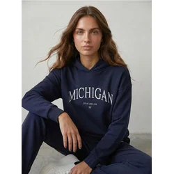 Sinsay - Dukserica sa natpisom Michigan - mornarsko
