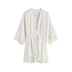 B by Ted Baker Jutranja halja bela