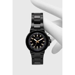 Ura Guess