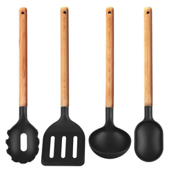 SET KUHINJSKOG PRIBORA
