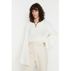 Trendyol Ecru Crop Spanish Sleeve Knitwear Sweater