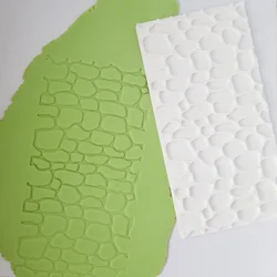 KREATIVNI SLATKIŠI Emboser pločica za dekorisanje kolača Kamen, 8x16 cm, Bela