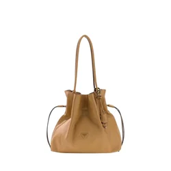 GUESS Nakupovalna torba Guess Cabas Karima Tan rjava