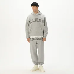 Cropp - Trenirke sa zakrpom - light grey