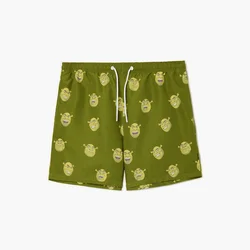 Cropp - Plavalne hlače s potiskom all over Shrek - zelena