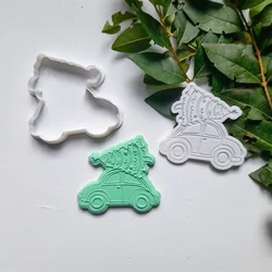 KREATIVNI SLATKIŠI Modla za kolače i ukrase Jelka na autu, 8 cm, Bela