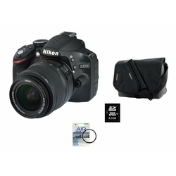NIKON digitalni fotoaparat D3200 komplet z 18-55VR II + fatbox + filter UV 52 mm