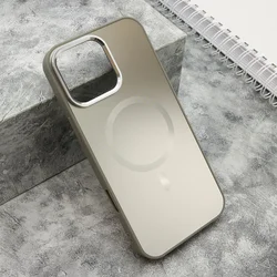 Maska COLOR METAL MagSafe za iPhone 16 Pro Max/ srebrna