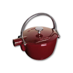 Staub Round teapot