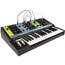 MOOG Grandmother Synthesizer