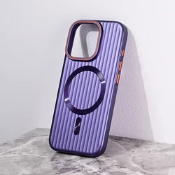 Maska Magsafe Stripe za iPhone 16 Pro 6.3 ljubičasta