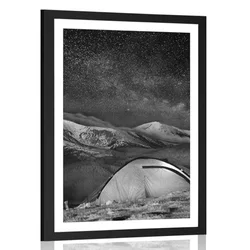 Plakat s paspartujem šotor nad nočnim nebom v črnobeli varianti - 40x60 silver
