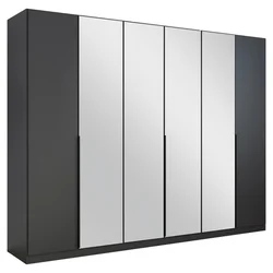 Ormar Sa Klasičnim Vratima Skyla