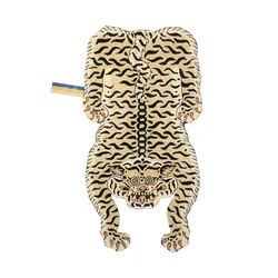 Doing Goods preproga dekorativna volnena 177 x 88 x 2 cm