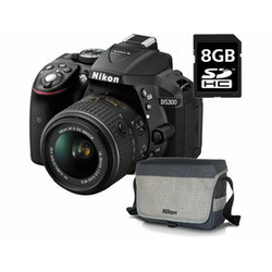 NIKON D5300 fotoaparat kit (AF-P 18-55 VR objektiv), črn + Nikon torba + 8GB SD kartica