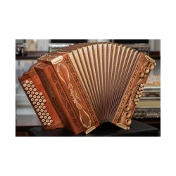 Diatonična harmonika Melodija, model META, sliva 3/III 37+3, A mano