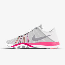 WMNS NIKE FREE TR 6