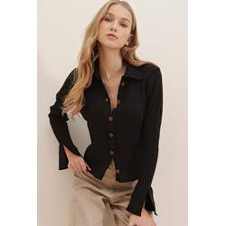 Trend Alaçati Stili Womens Black Polo Collar Buttoned Ribbed Sleeves Underwire Knitwear Blouse
