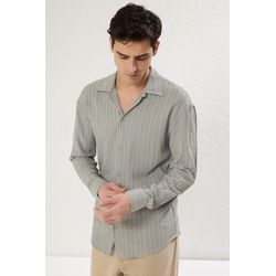 Trendyol Khaki Regular Fit Off Shoulder Textured Shirt