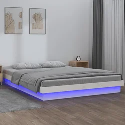 LED okvir kreveta bijeli 135 x 190 cm bračni od masivnog drva