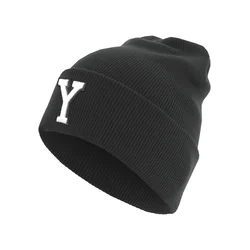Knitted hat Y